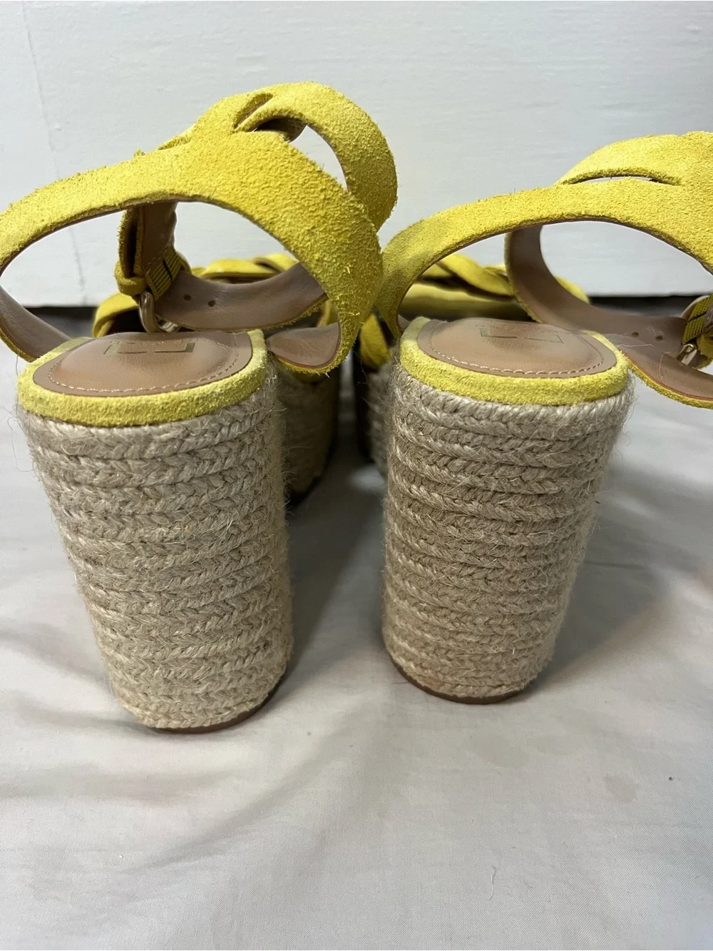 🛍️SALE🛍️Marc fisher yellow suede odilia espadrille platform jute sandals sz 6
